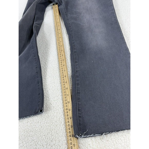 NWT Forever 21 Women’s Size 30 Gray High Rise Flare Legs Buttons Fly Denim Jeans - Picture 6 of 8
